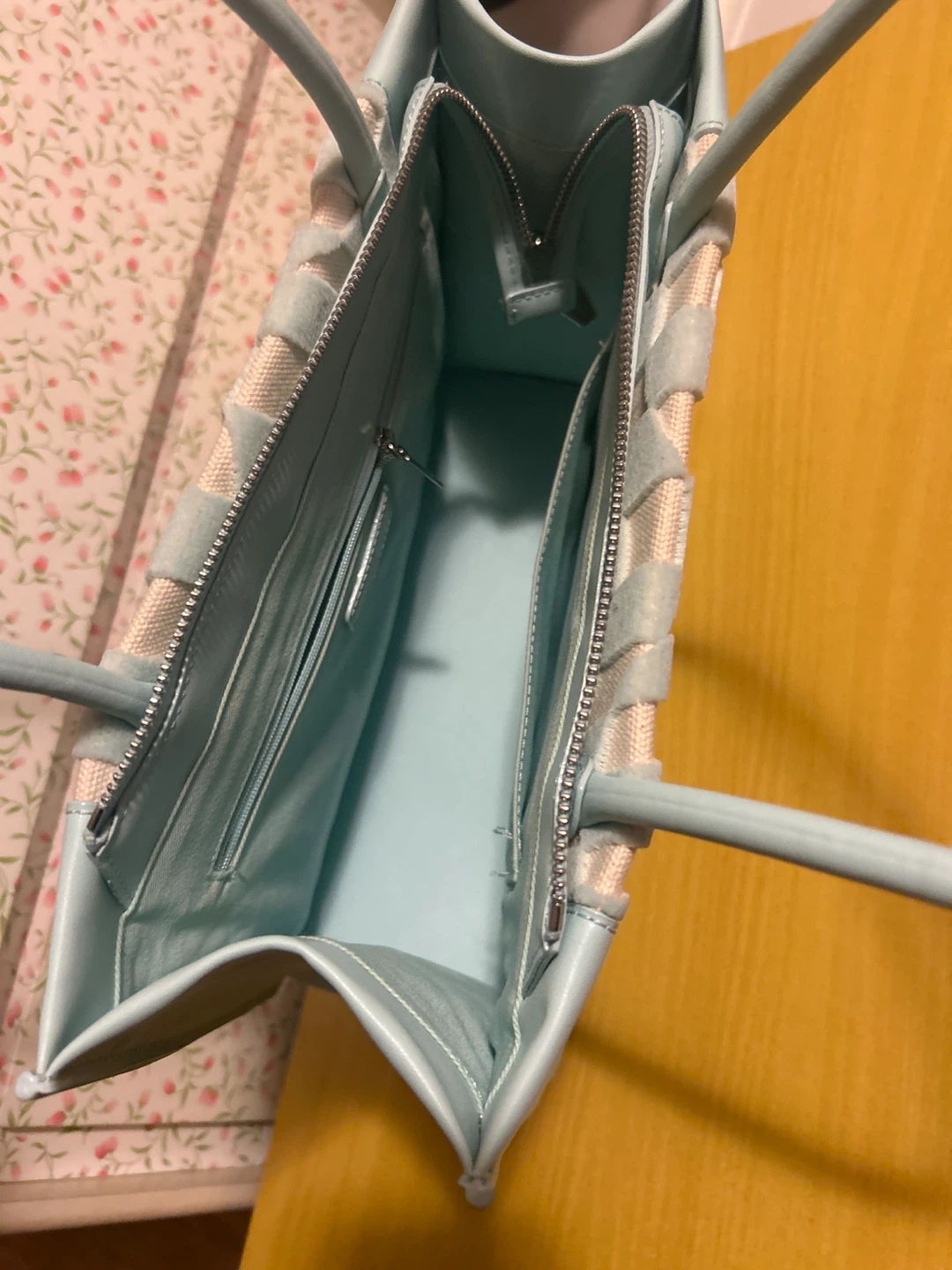 Charles & Keith Light Blue Tote Bag - photo 4