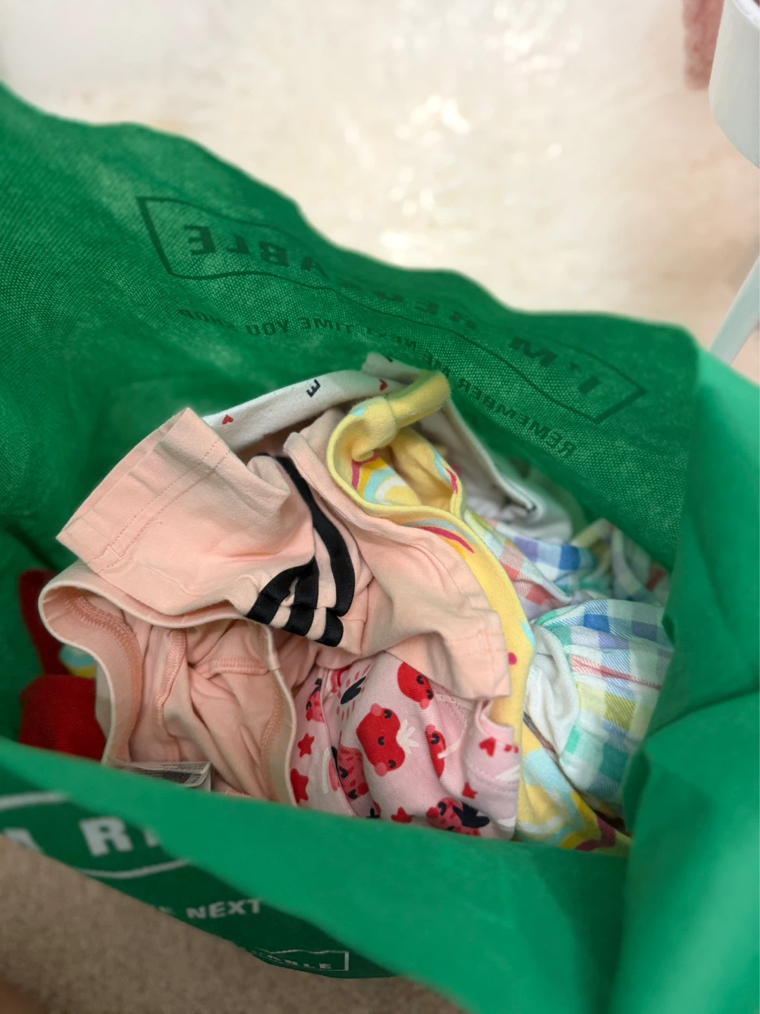 Bundle of Toddler 2T Clothes