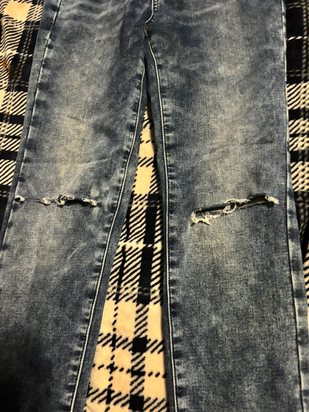 American Eagle Super Stretch Ripped Jeans Size 6 - photo 2