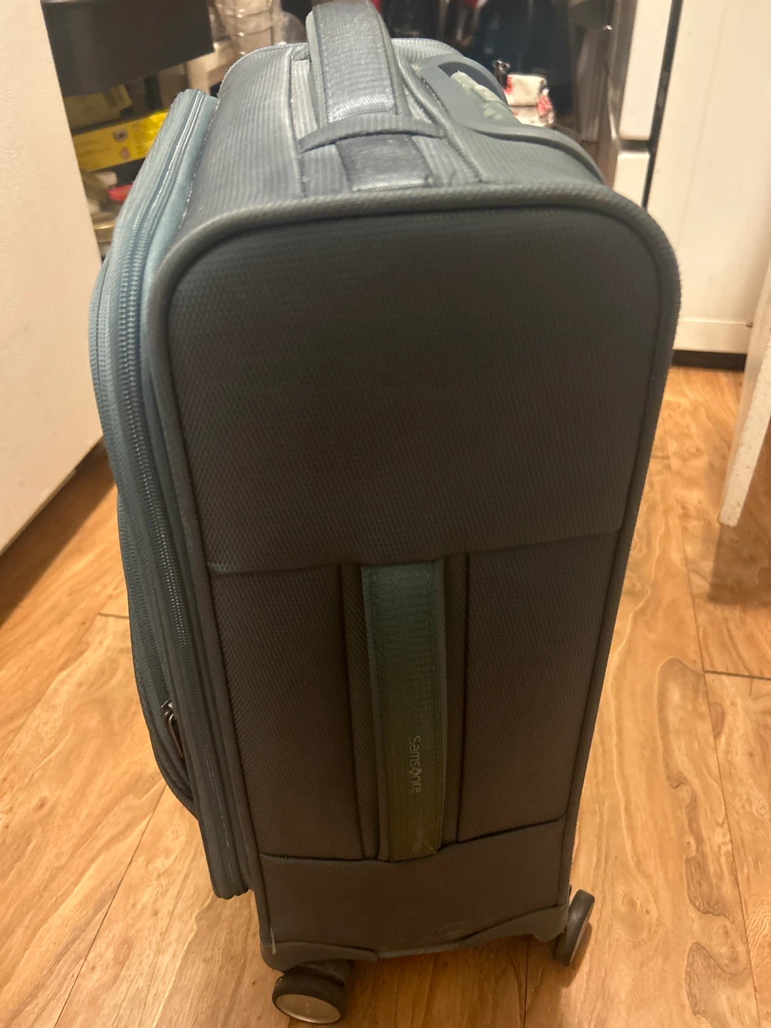Samsonite Grey Rolling Handcarry Suitcase - photo 2
