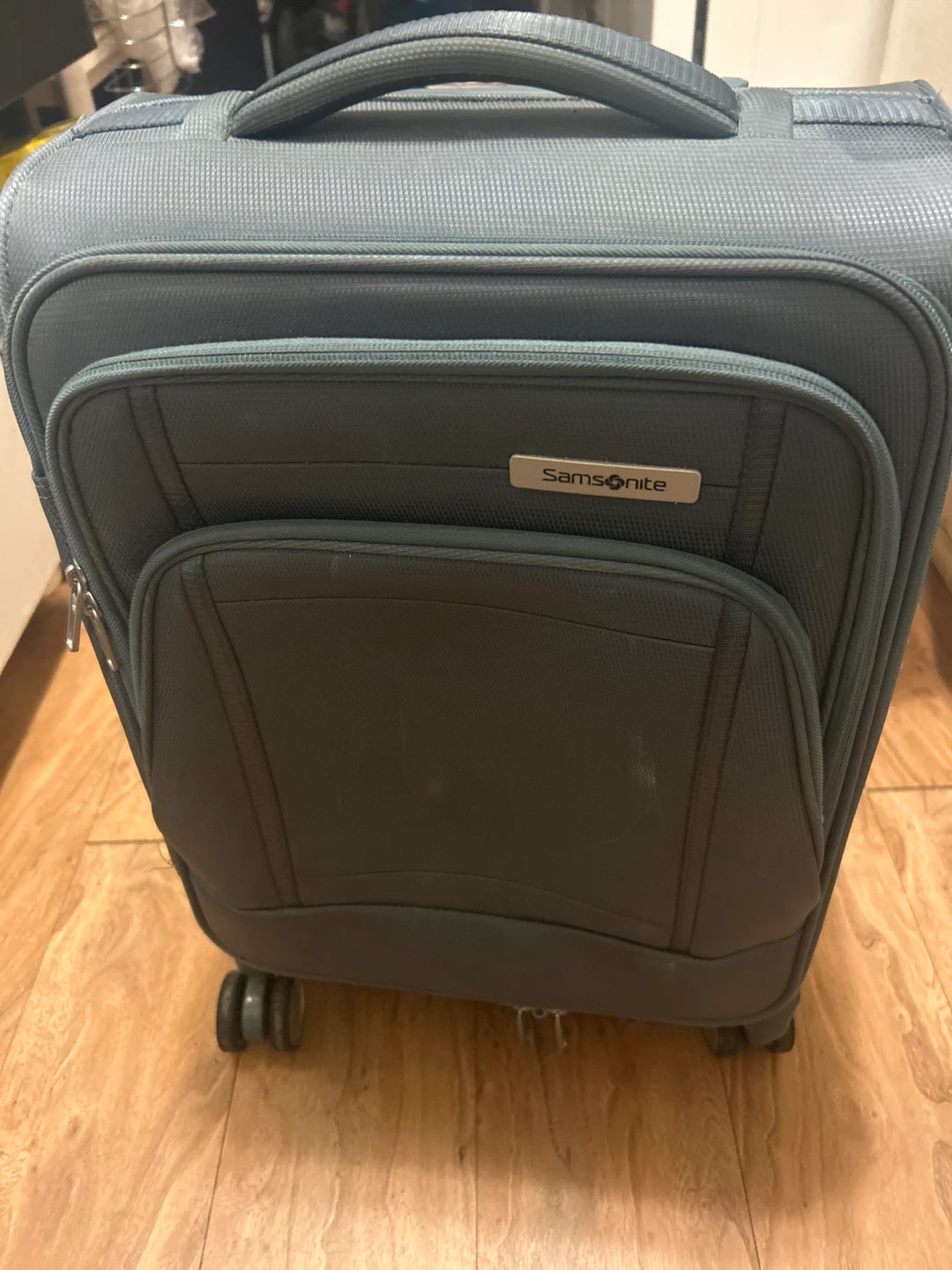 Samsonite Grey Rolling Handcarry Suitcase