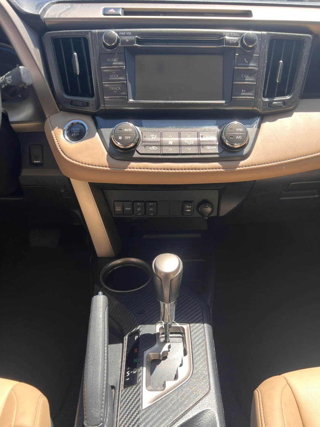 2013 Toyota RAV4 AWD - photo 5