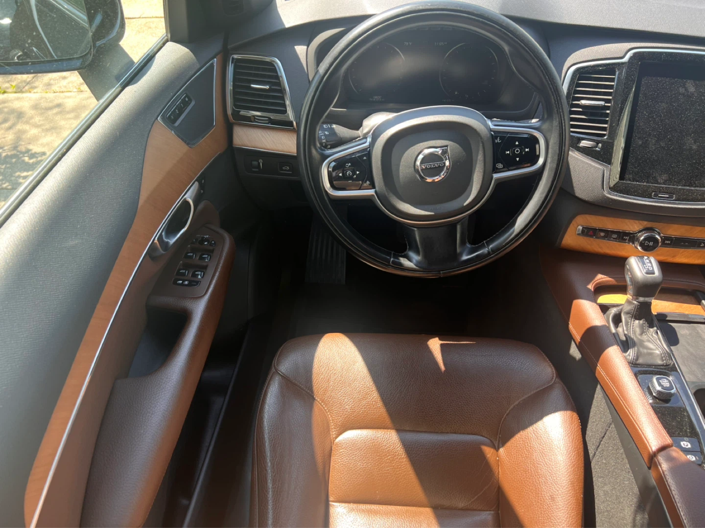 2022 Volvo XC90 - photo 3