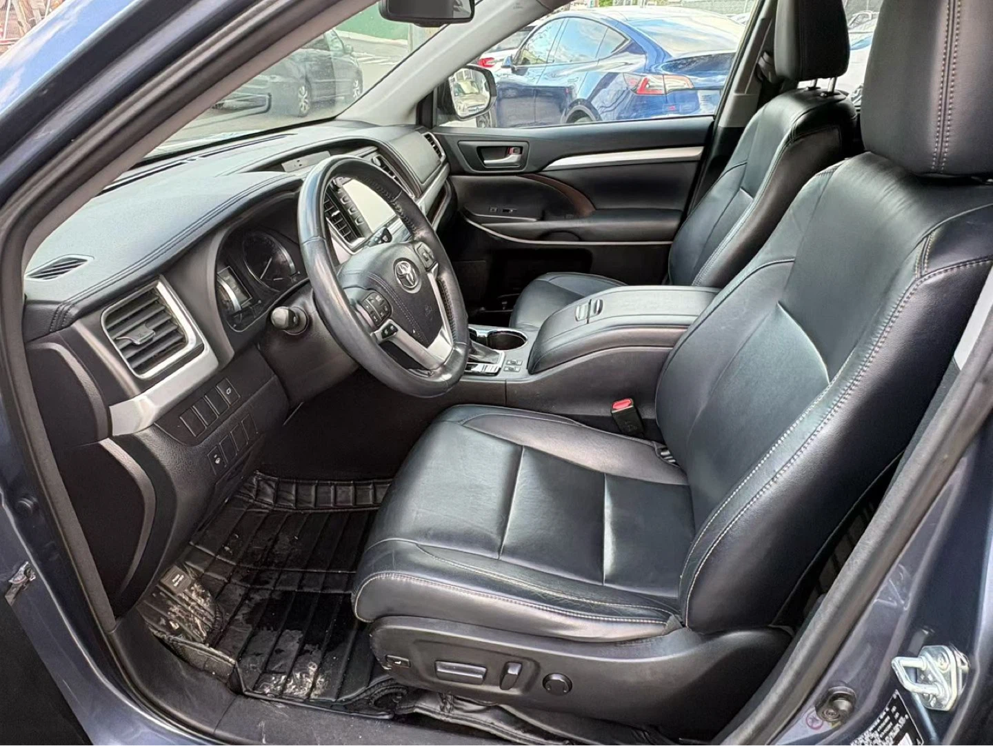 2015 Toyota Highlander XLE AWD - photo 2