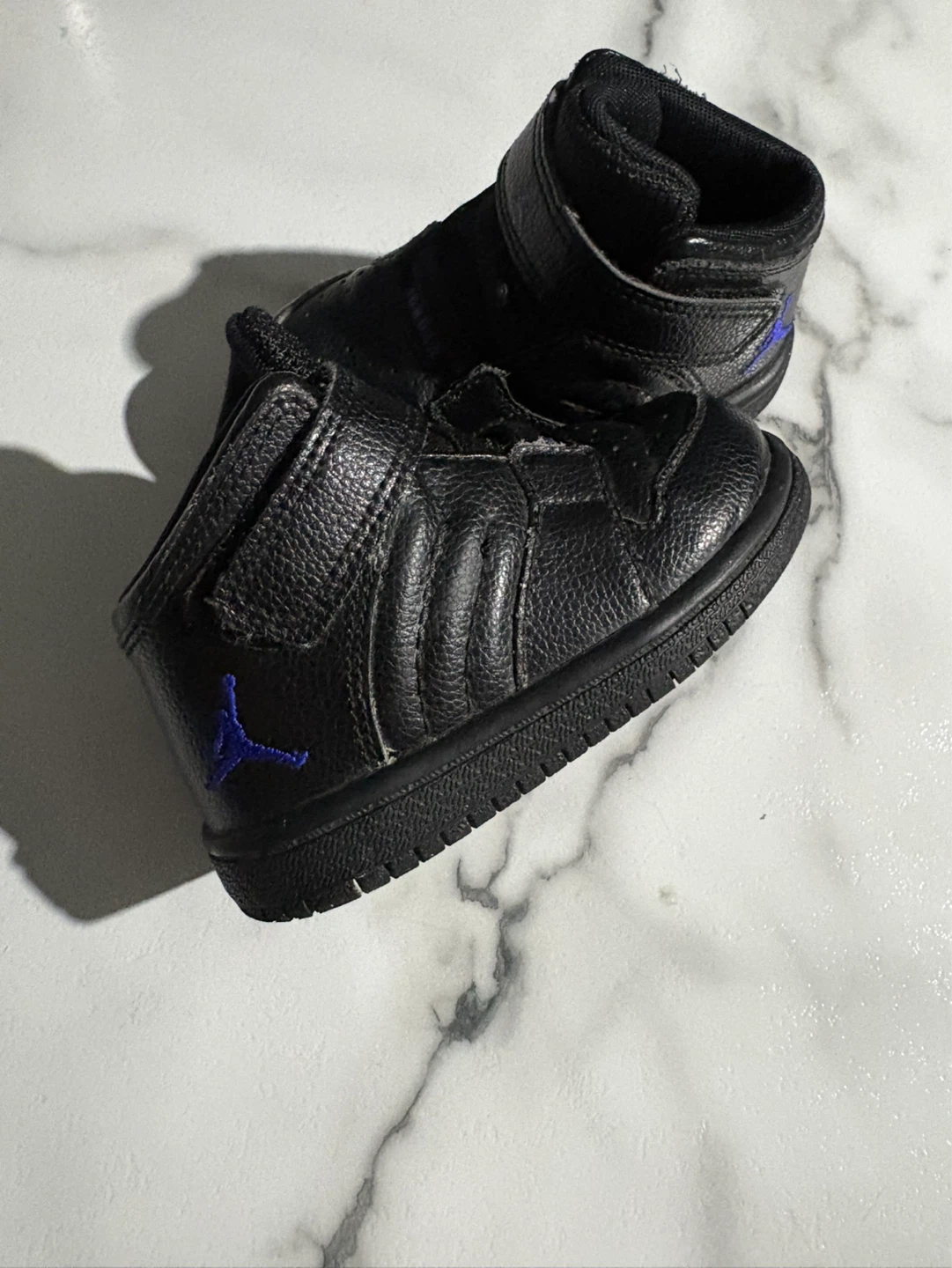 Toddler Jordan 1 High shoes 5c - photo 2