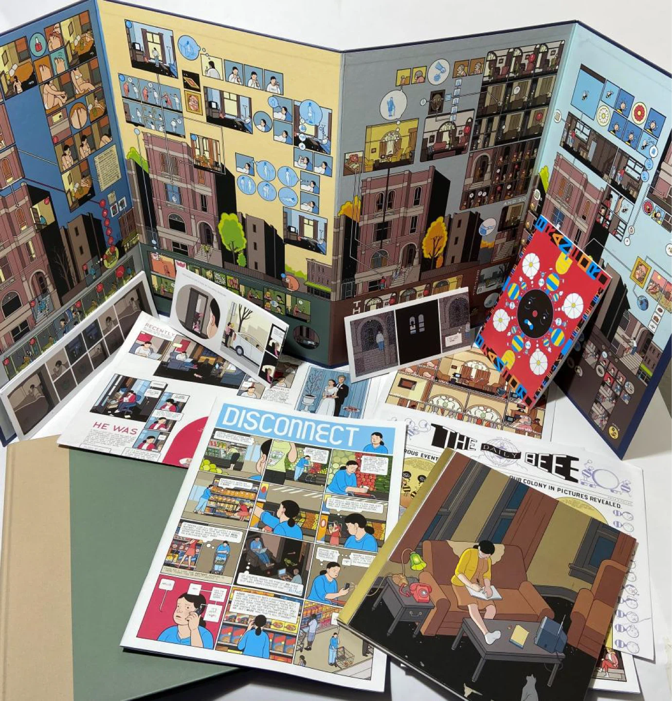 Lot 130: WARE, Chris. Building Stories - photo 3