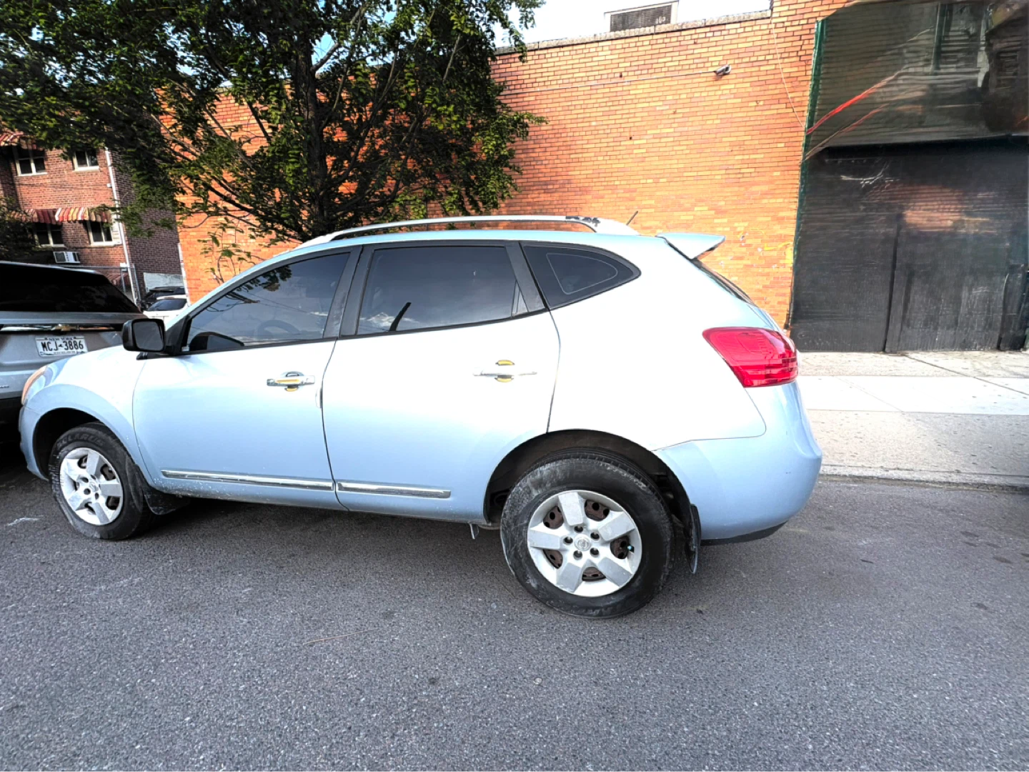 2014 Nissan rogue AWD S - photo 4