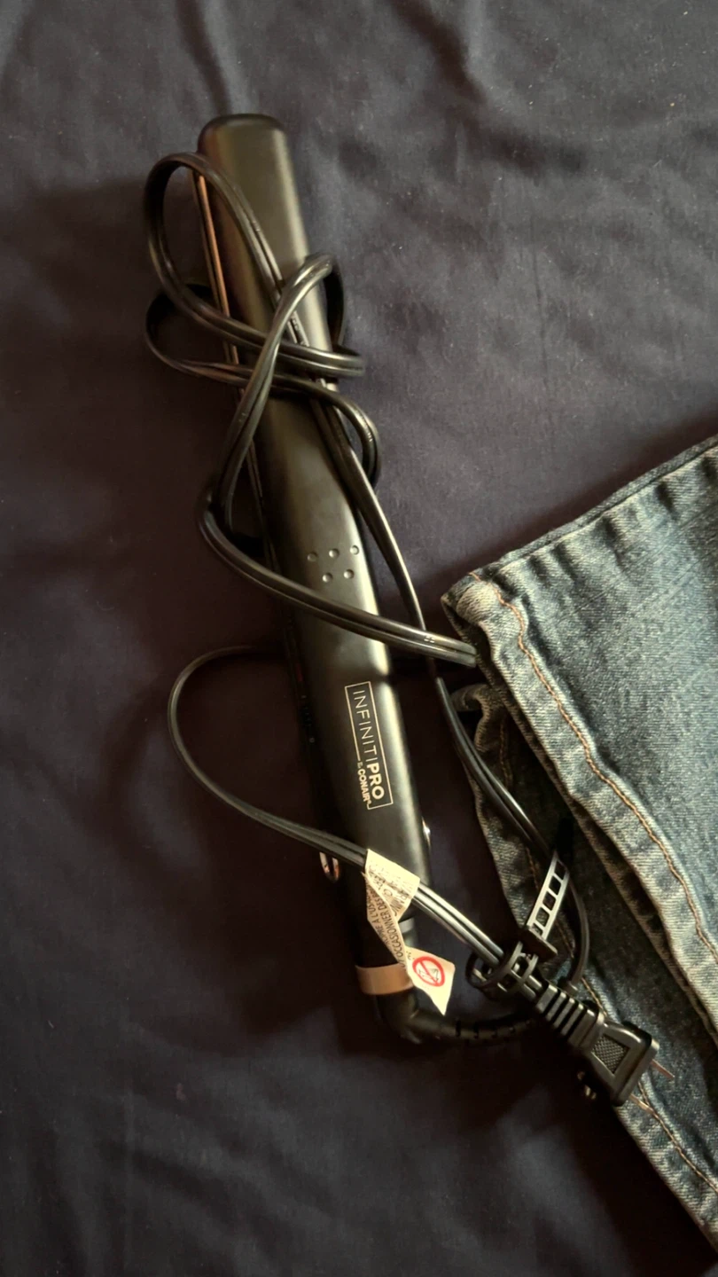 INFINITI PRO by Conair Straightener