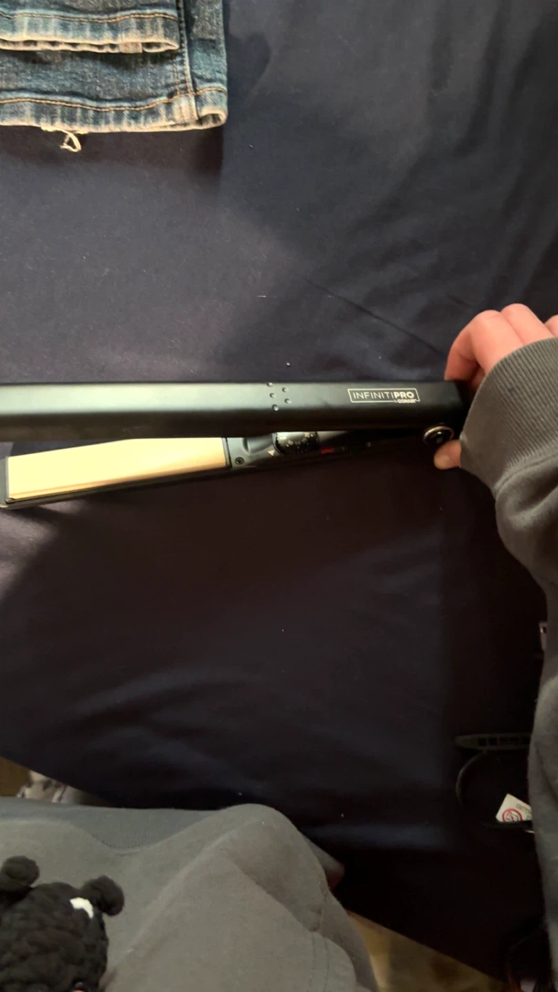 INFINITI PRO by Conair Straightener - photo 3