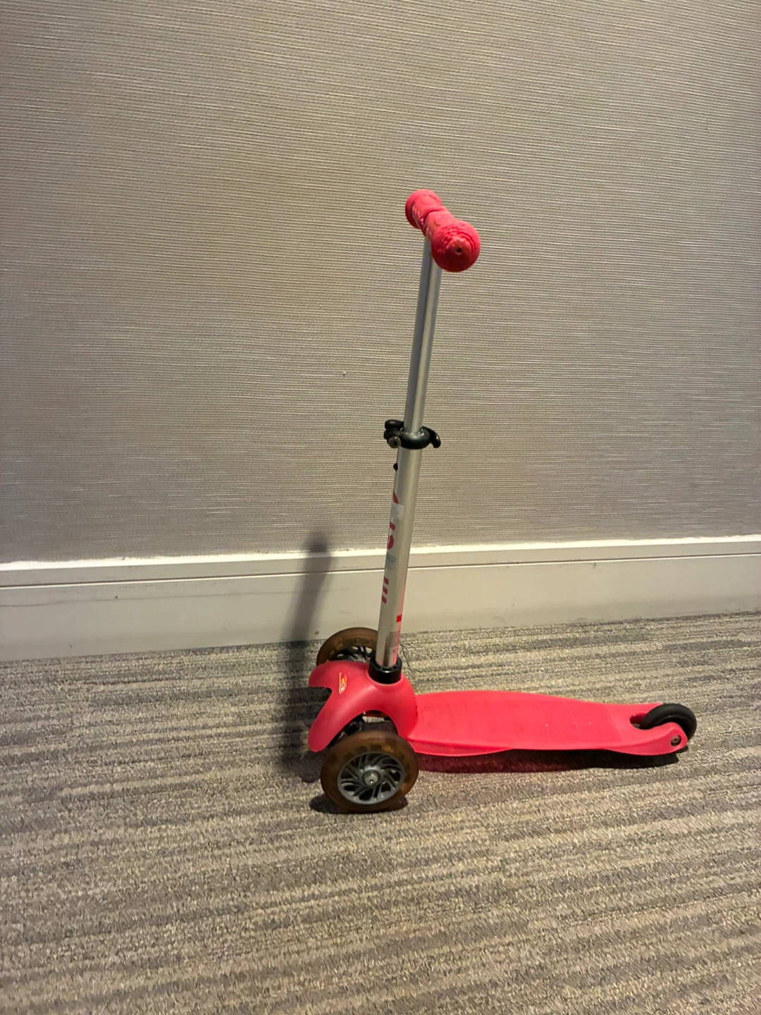 KIDS Micro Scooter Pink 3 Wheel Kick Scooter - photo 4
