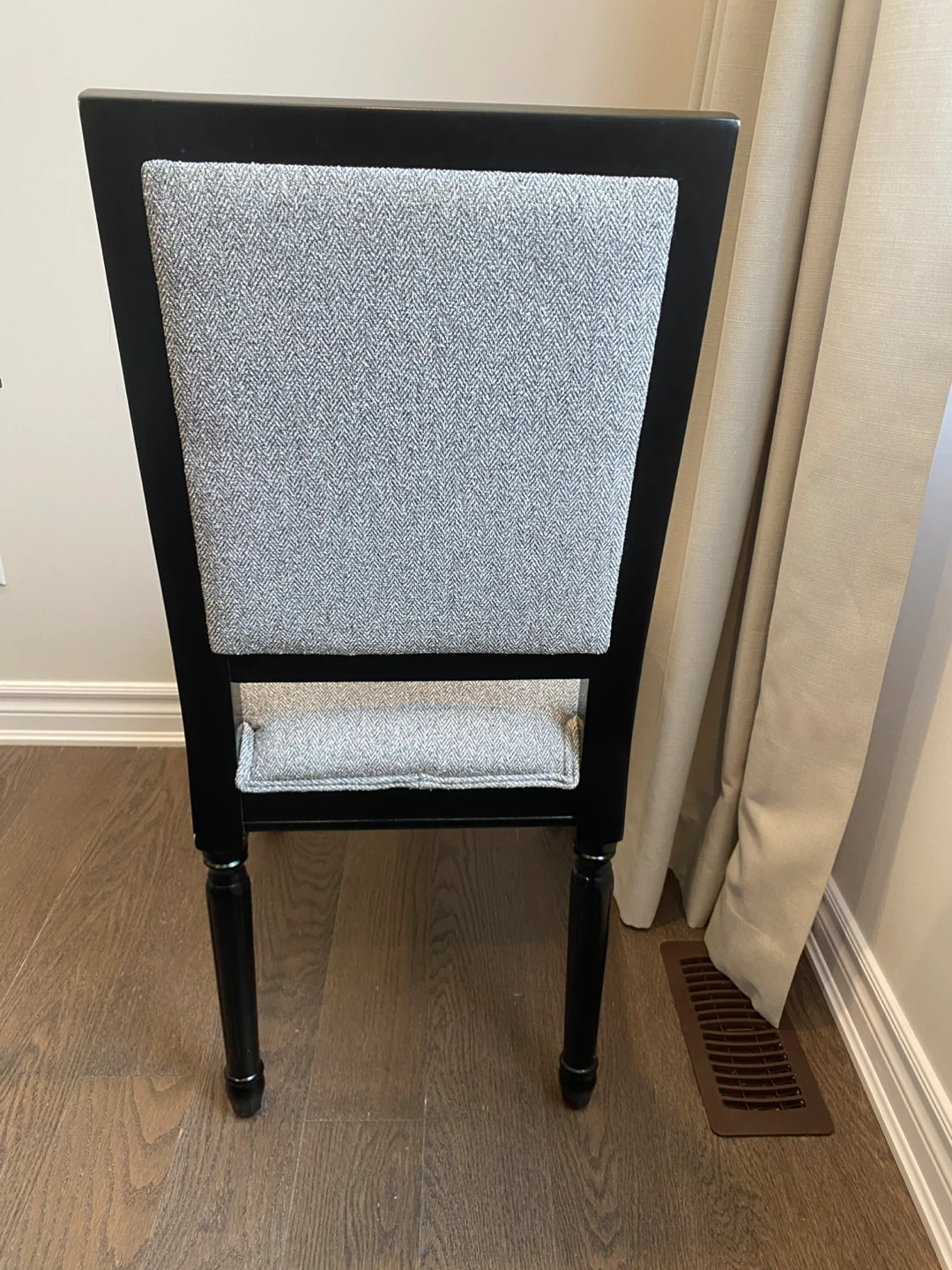 Set of 6 French Vintage Dining Chairs - Black & Herringbone - photo 4