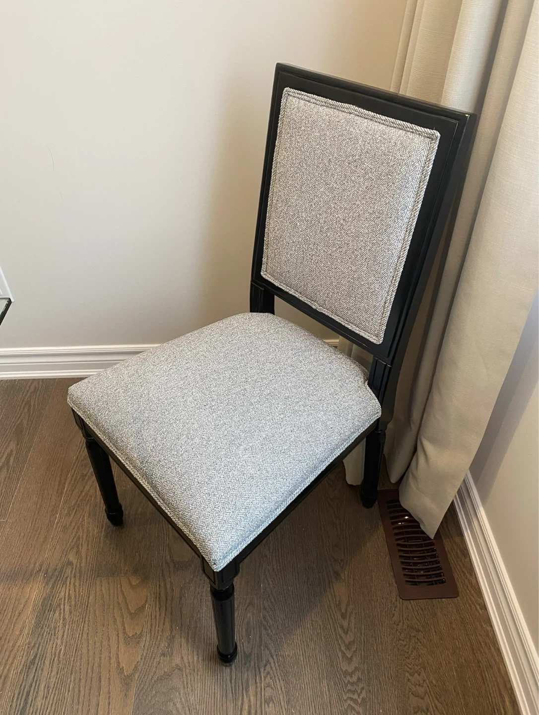 Set of 6 French Vintage Dining Chairs - Black & Herringbone - photo 3