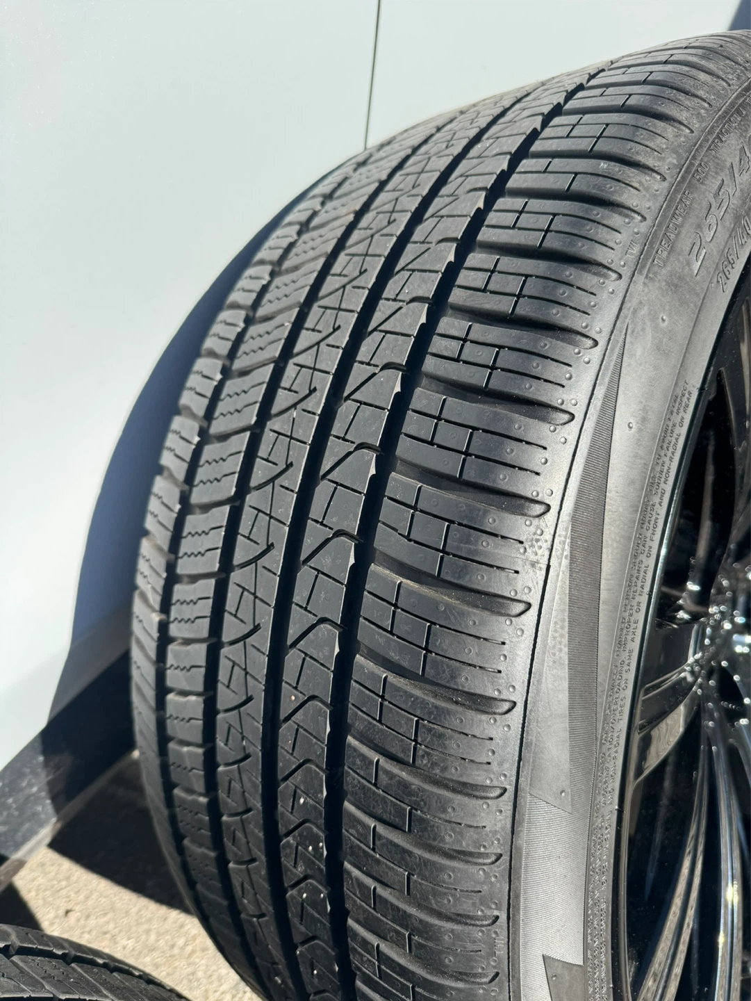 Avant Garde 22”+tires 5*108 ET15
