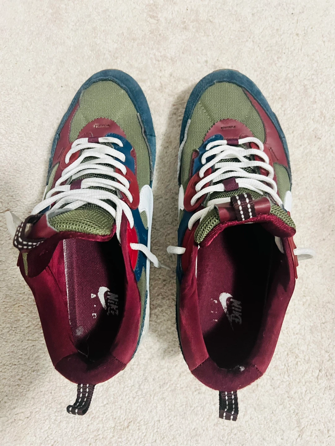 Nike Sneakers