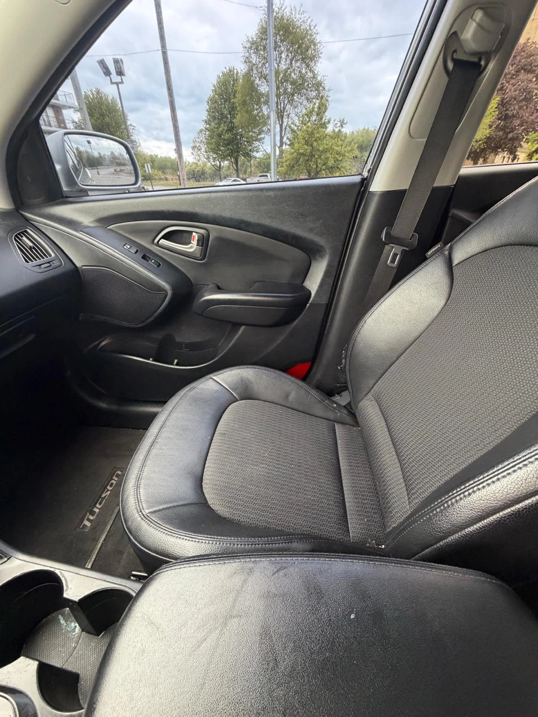 2012  Hyundai Tucson AWD 4199 - photo 4