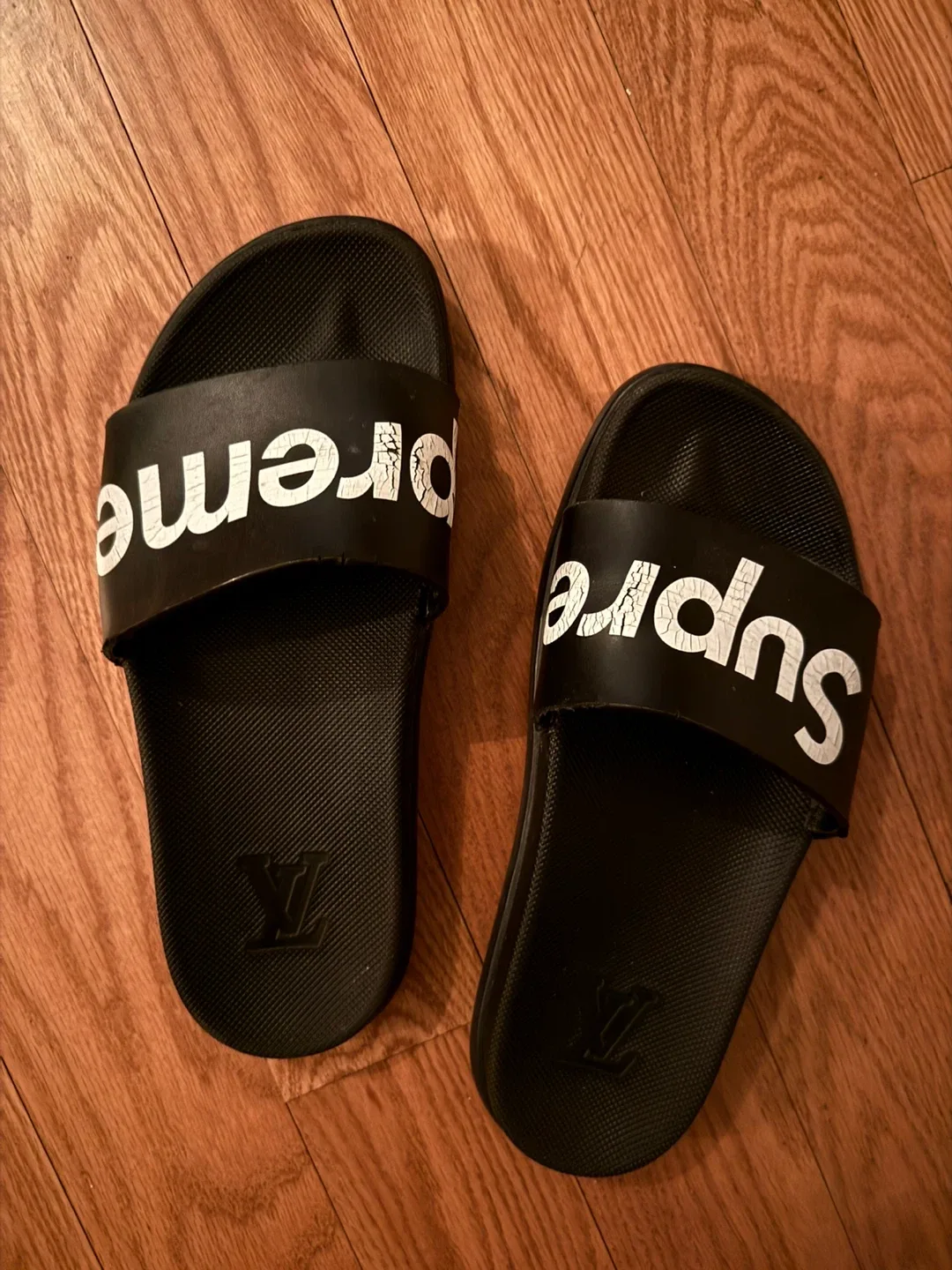 Supreme x Louis Vuitton Black Slides - photo 3