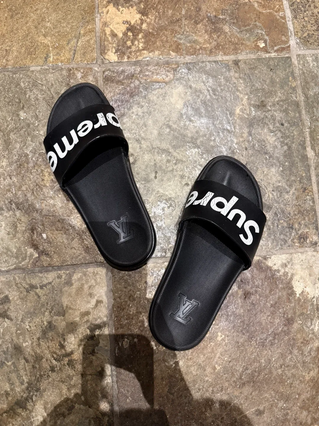 Supreme x Louis Vuitton Black Slides - photo 5