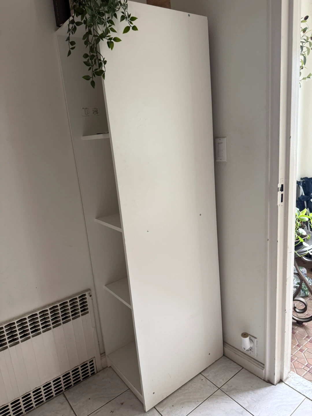 White 4-Shelf Bookshelf/ storage - photo 2