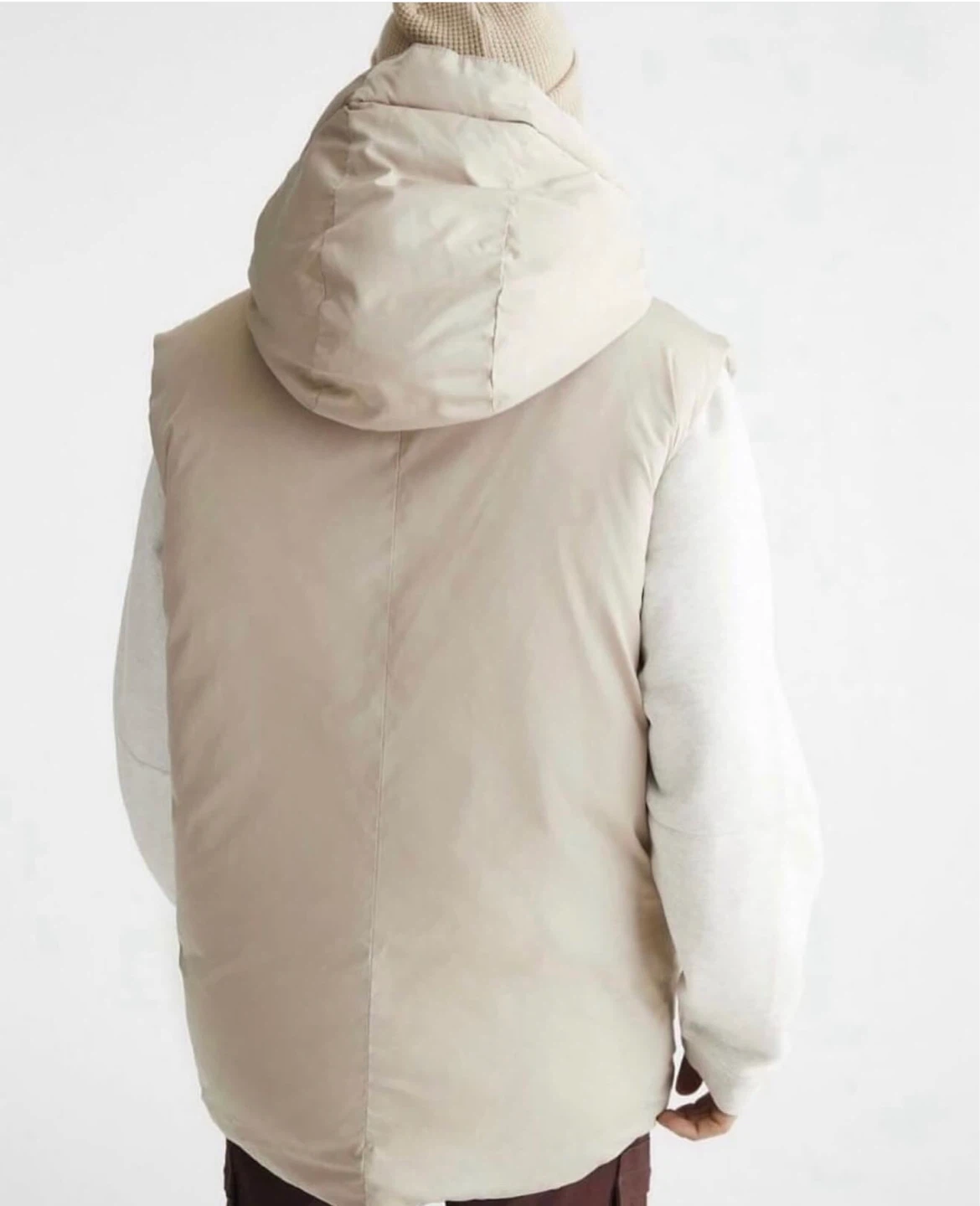 Urban outfitters BDG unisex Hooded Puffer Vest size medium - photo 2