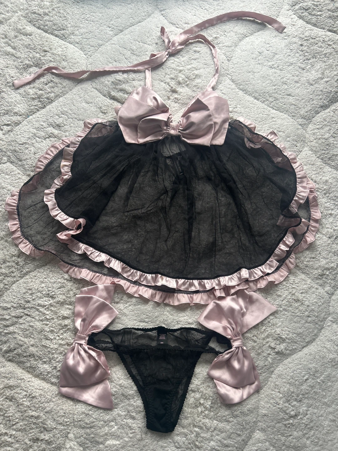 Victoria's Secret Black Pink Lace Set - Size M