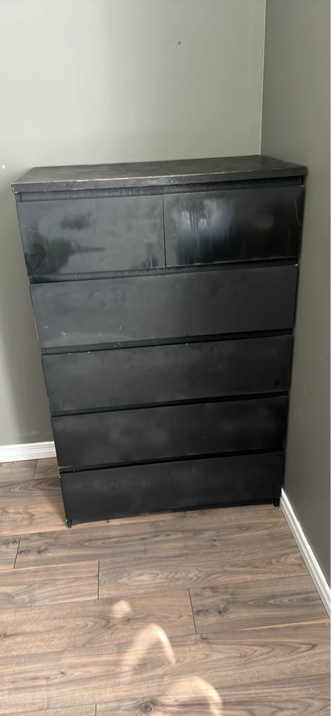 Black 6-Drawer Dresser