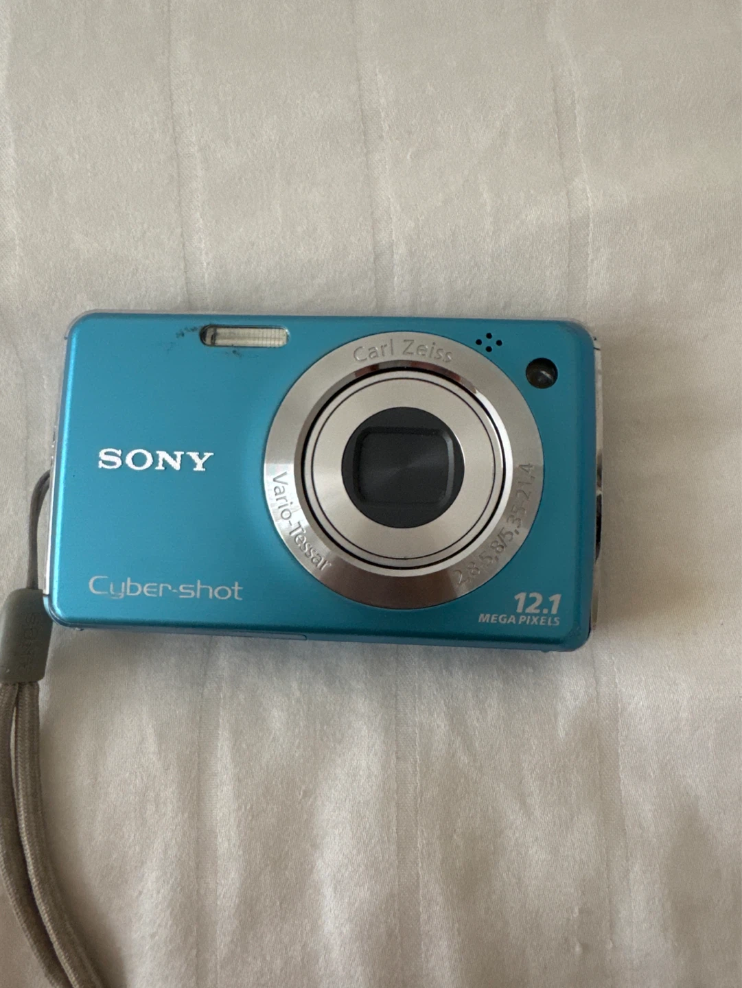 Vintage Sony Cyber-shot 12.1 MP Digital Camera