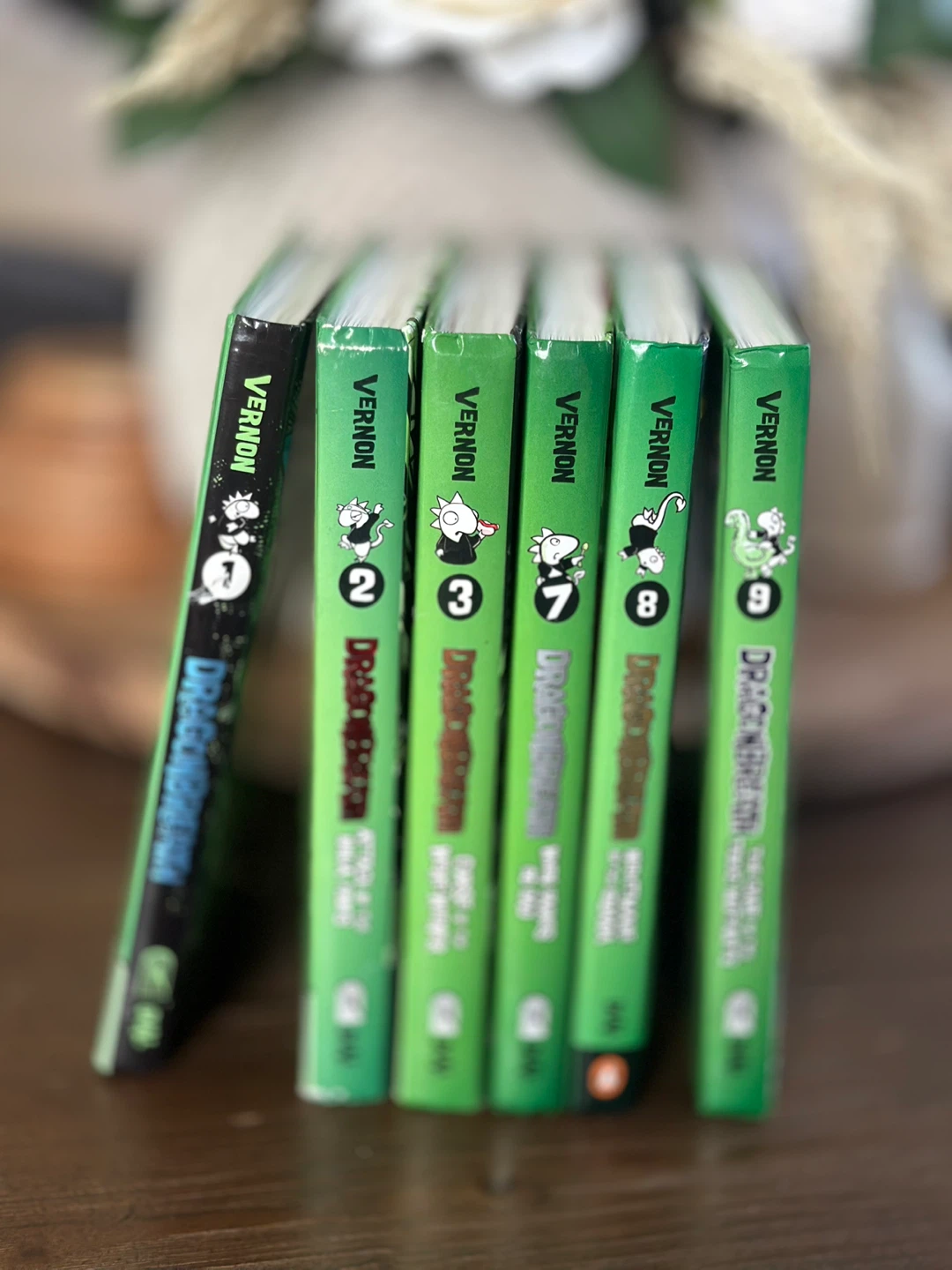 Dog Man and Diary of a Wimpy Kid Book Set - photo 3
