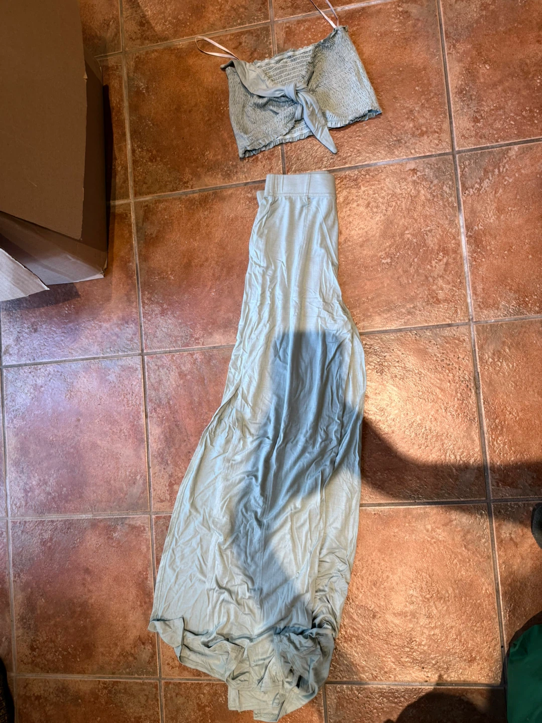 A huge box of woman’s clothing - photo 5