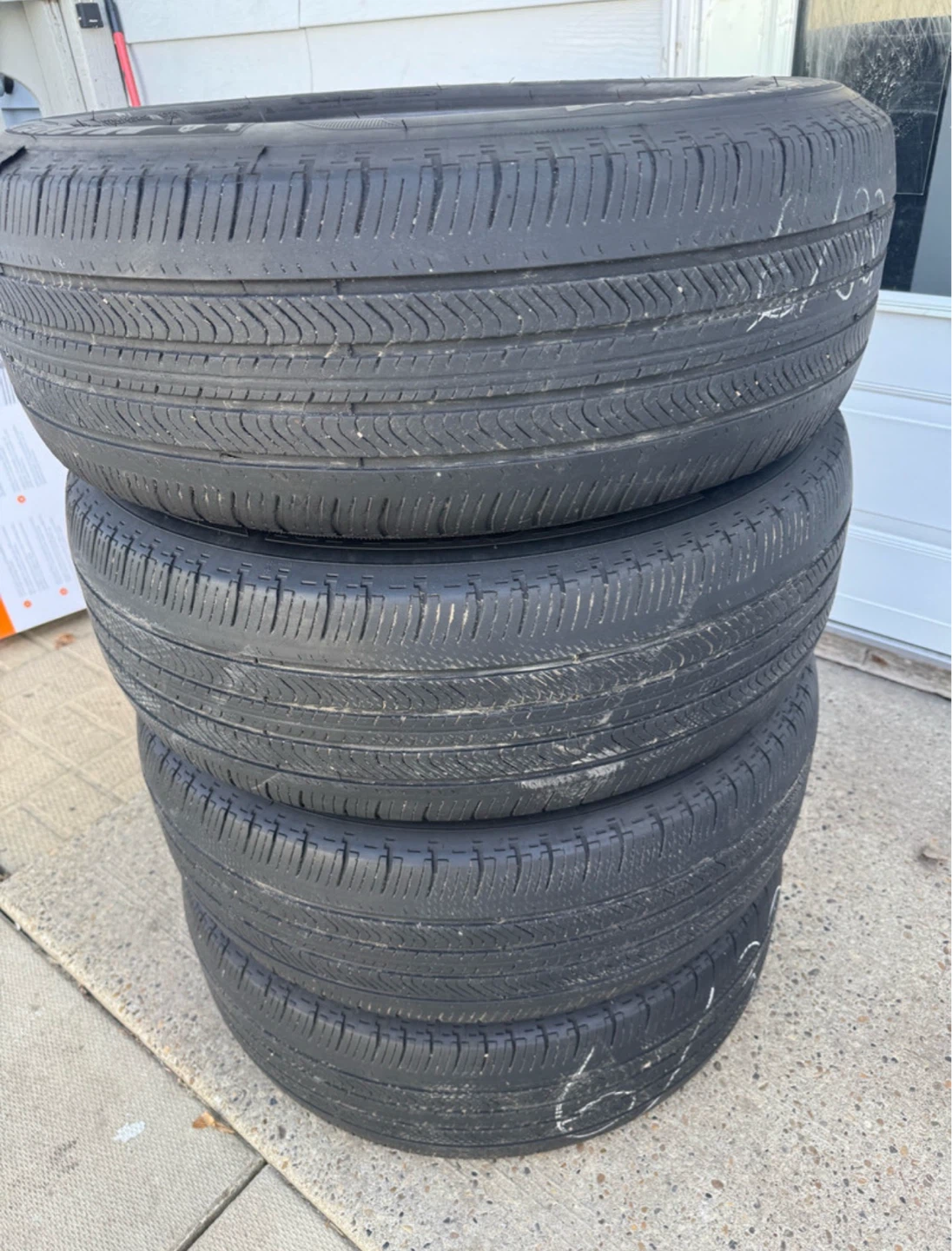 Michelin Primacy MXV4 Tires - Set of 4 - P235/60R16 - photo 4