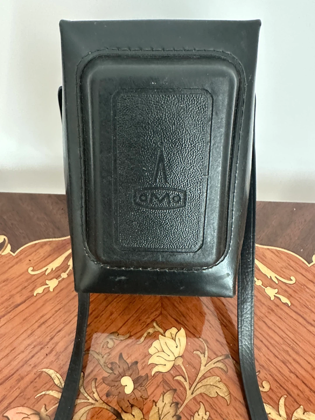Lubitel 2 Twin Lens Reflex Camera with Case - photo 4