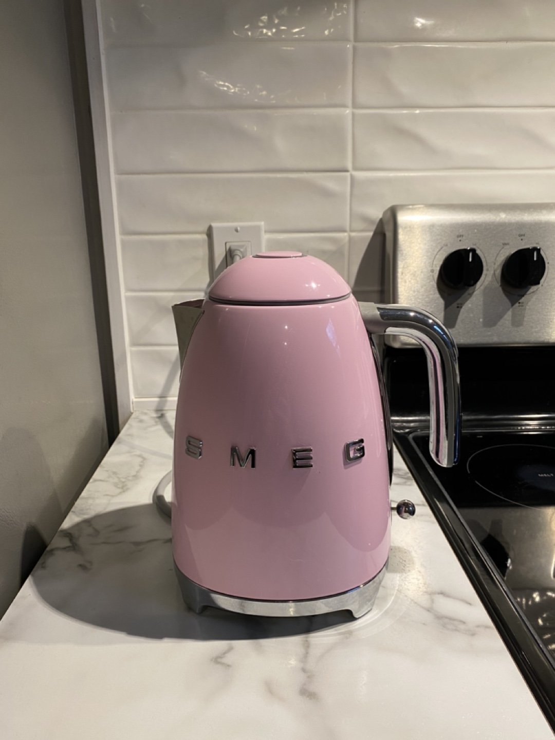 SMEG pink kettle