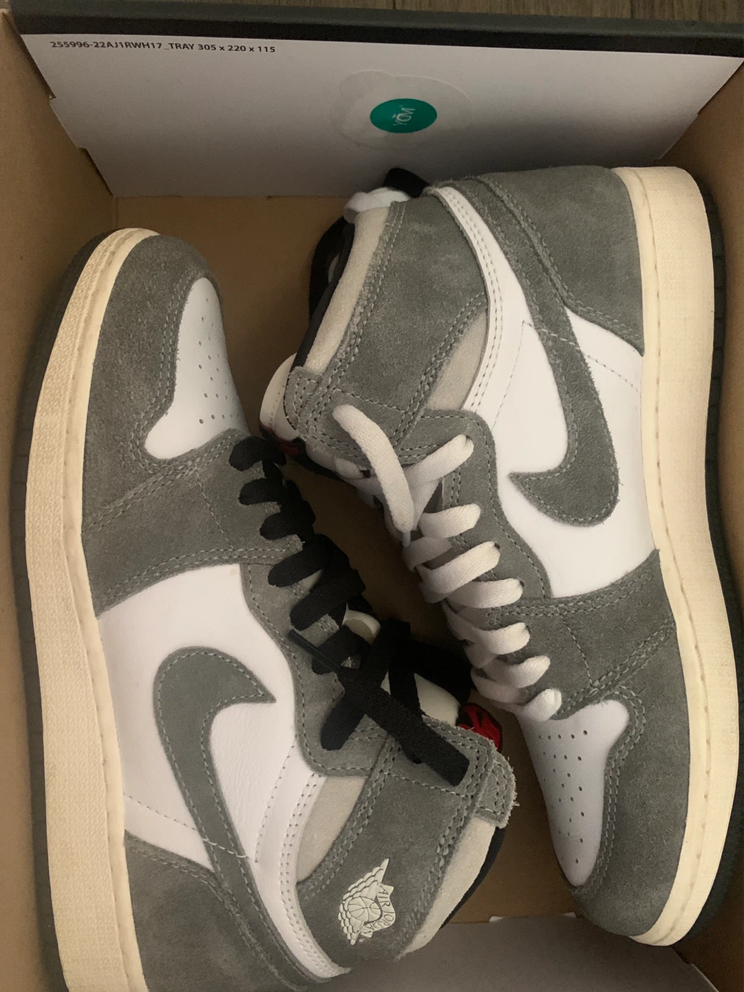 Jordan 1 High OG GS - photo 2