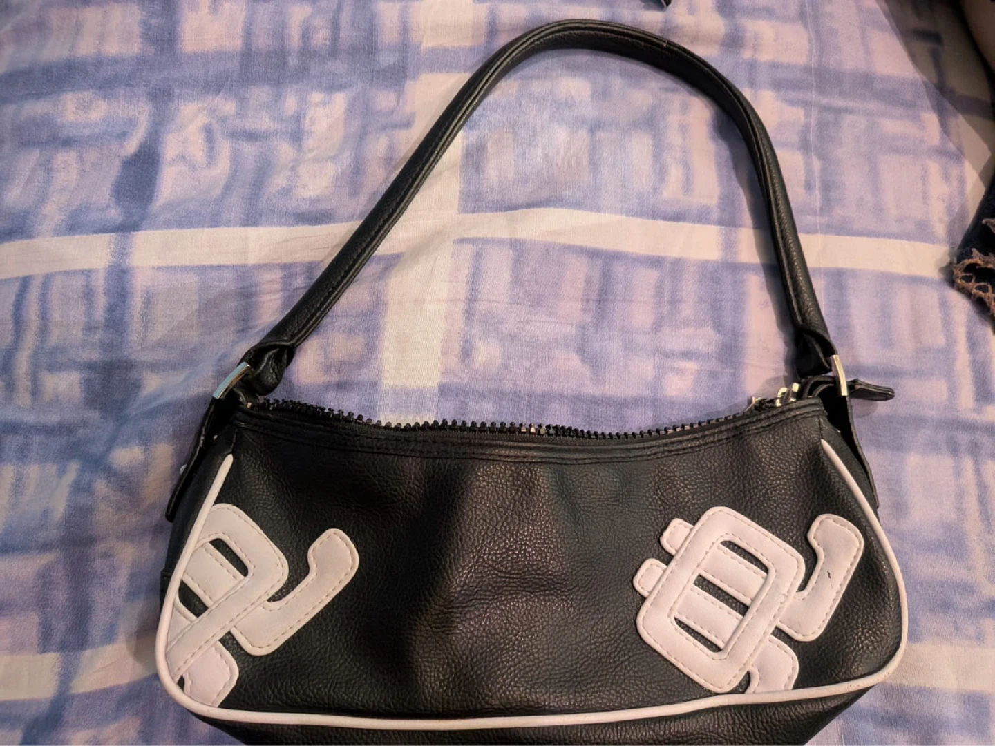 JLO by Jennifer Lopez Black Shoulder Bag