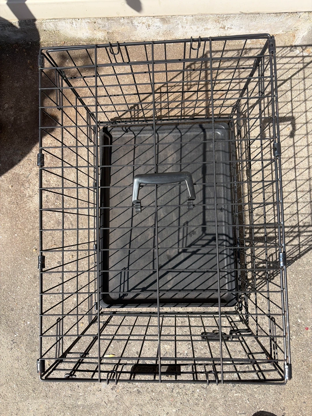 Black Metal Dog Crate with Tray - photo 4