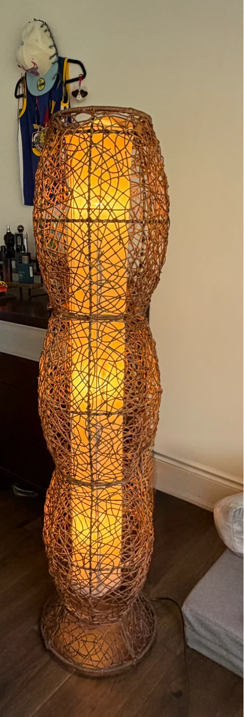 Woven stand lamp 55”