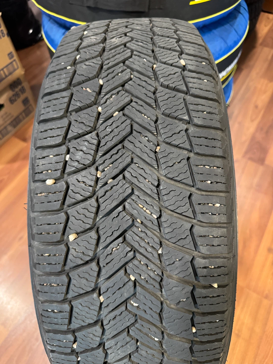 Michelin X-Ice Snow SUV Winter Tire 235/65 R17 - photo 2