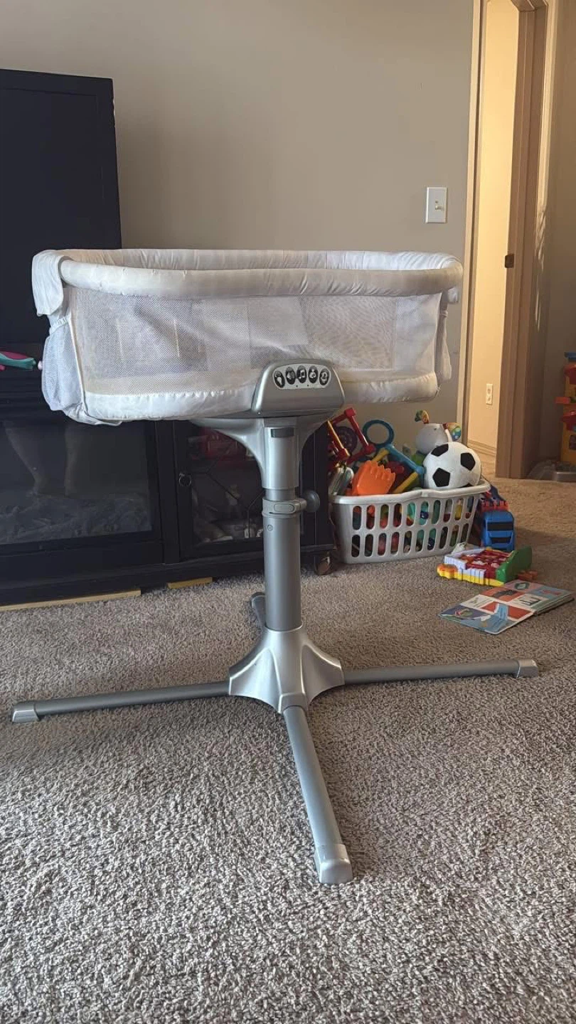 Halo Swivel Bassinest