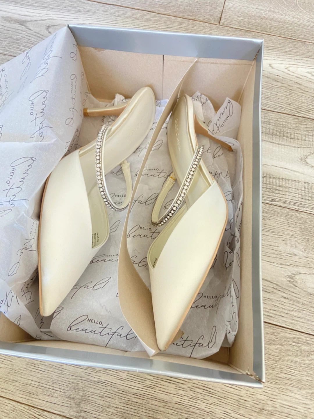 Oleg Cassini Women's Ivory Pointed Toe Mule Heels - photo 4