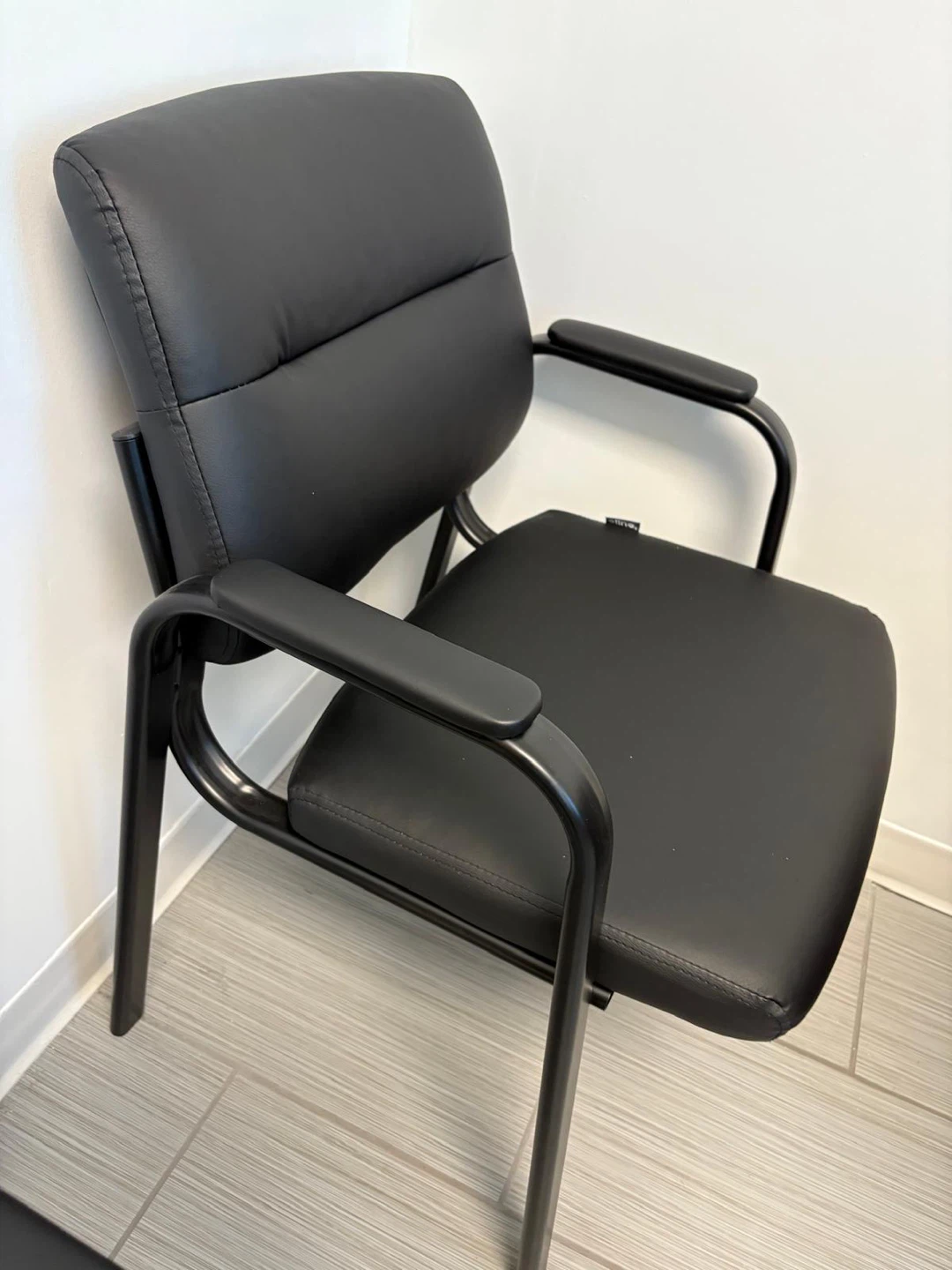 Leather Guest Chair with Padded Arms, Office Chair (Set of 2) - photo 3