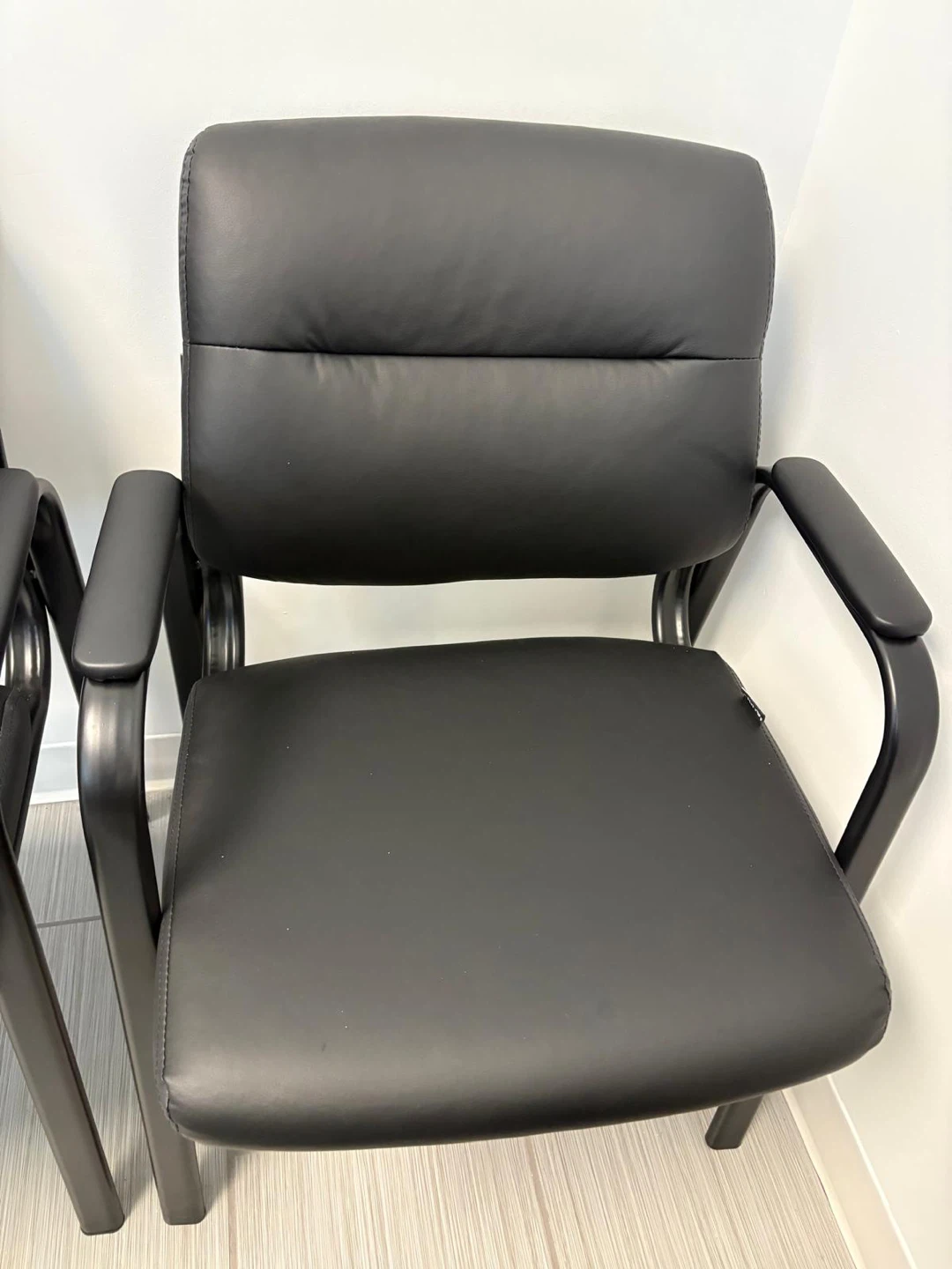 Leather Guest Chair with Padded Arms, Office Chair (Set of 2) - photo 2