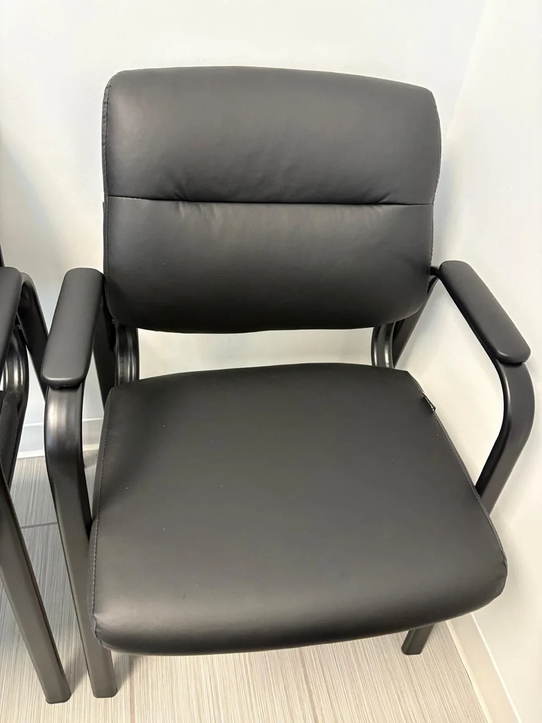 Leather Guest Chair with Padded Arms, Office Chair (Set of 2) - photo 2