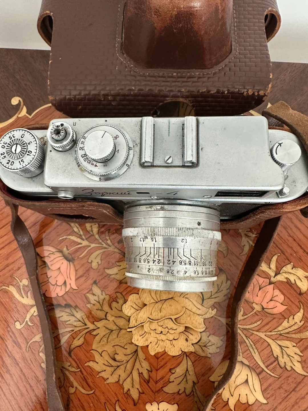 Zorki-4 35mm Film Camera with Jupiter-8 Lens and Case - photo 4