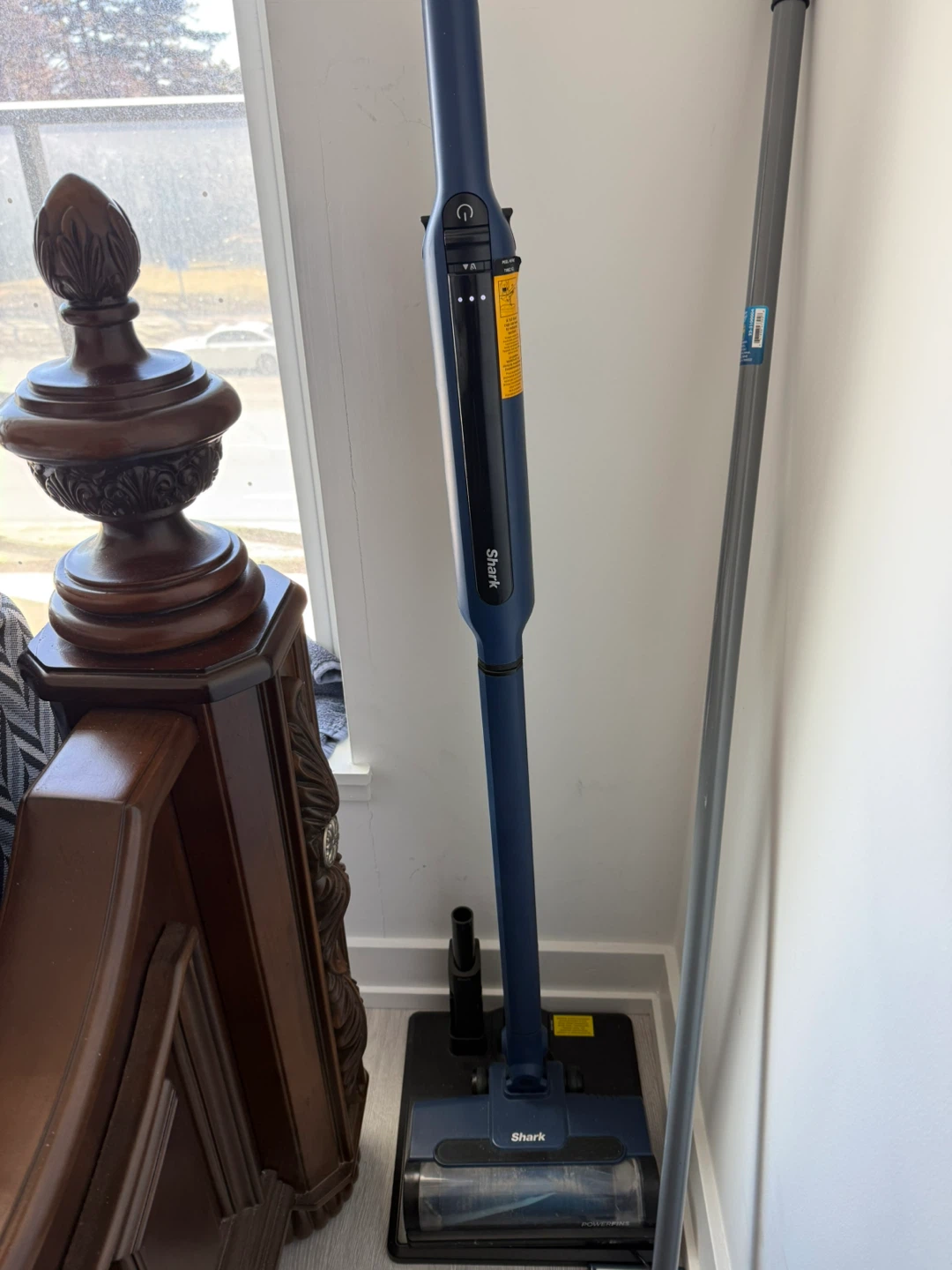 Shark Cordless Stick Vacuum Cleaner