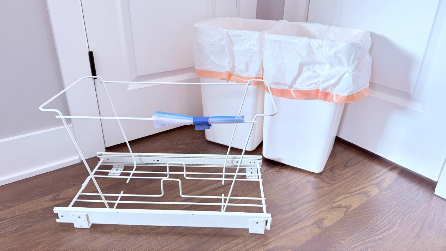White Pull-Out Trash Can Organizer Basket and Bins - photo 2