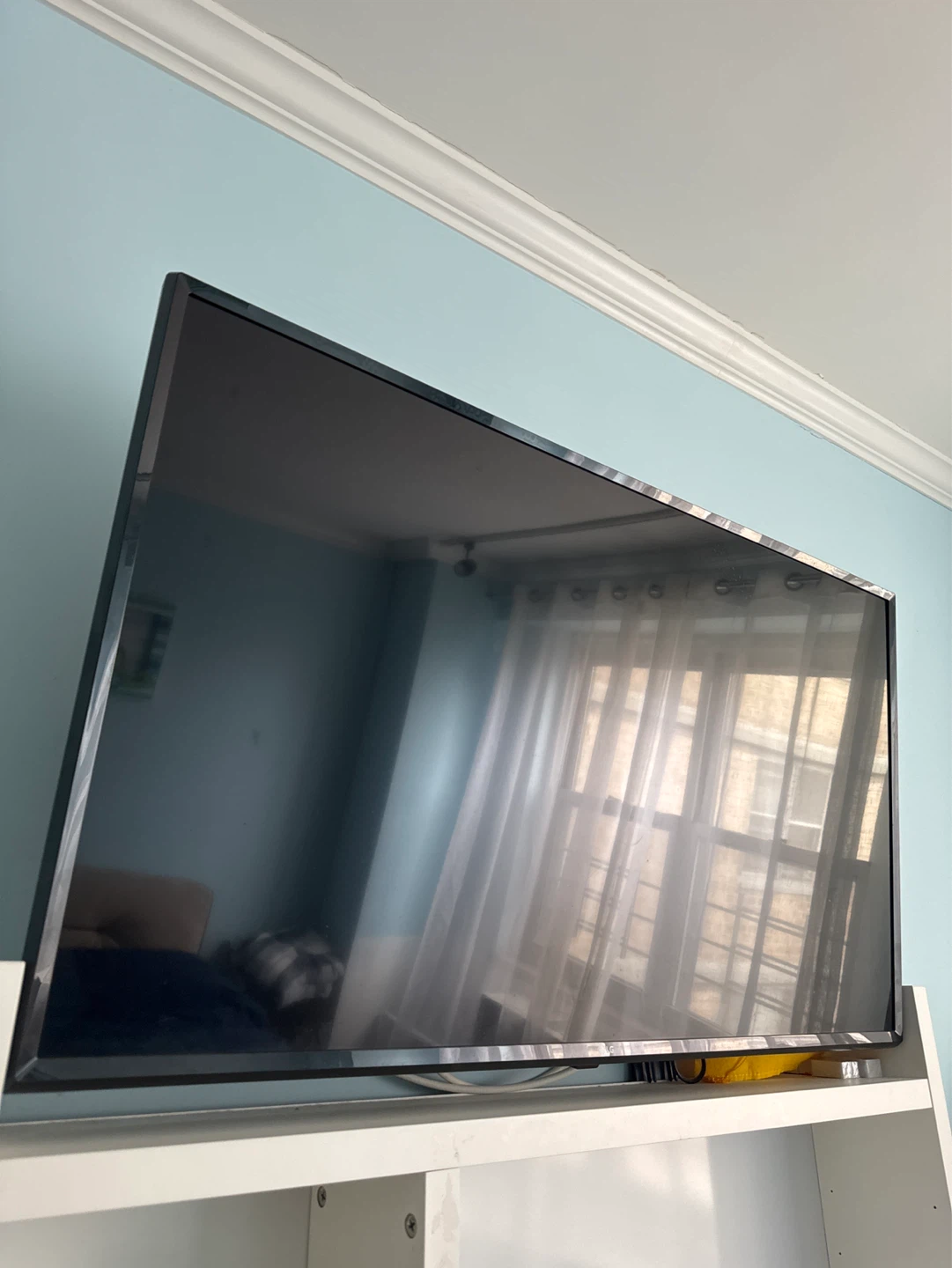 Black Flat Screen LG TV 45 inch