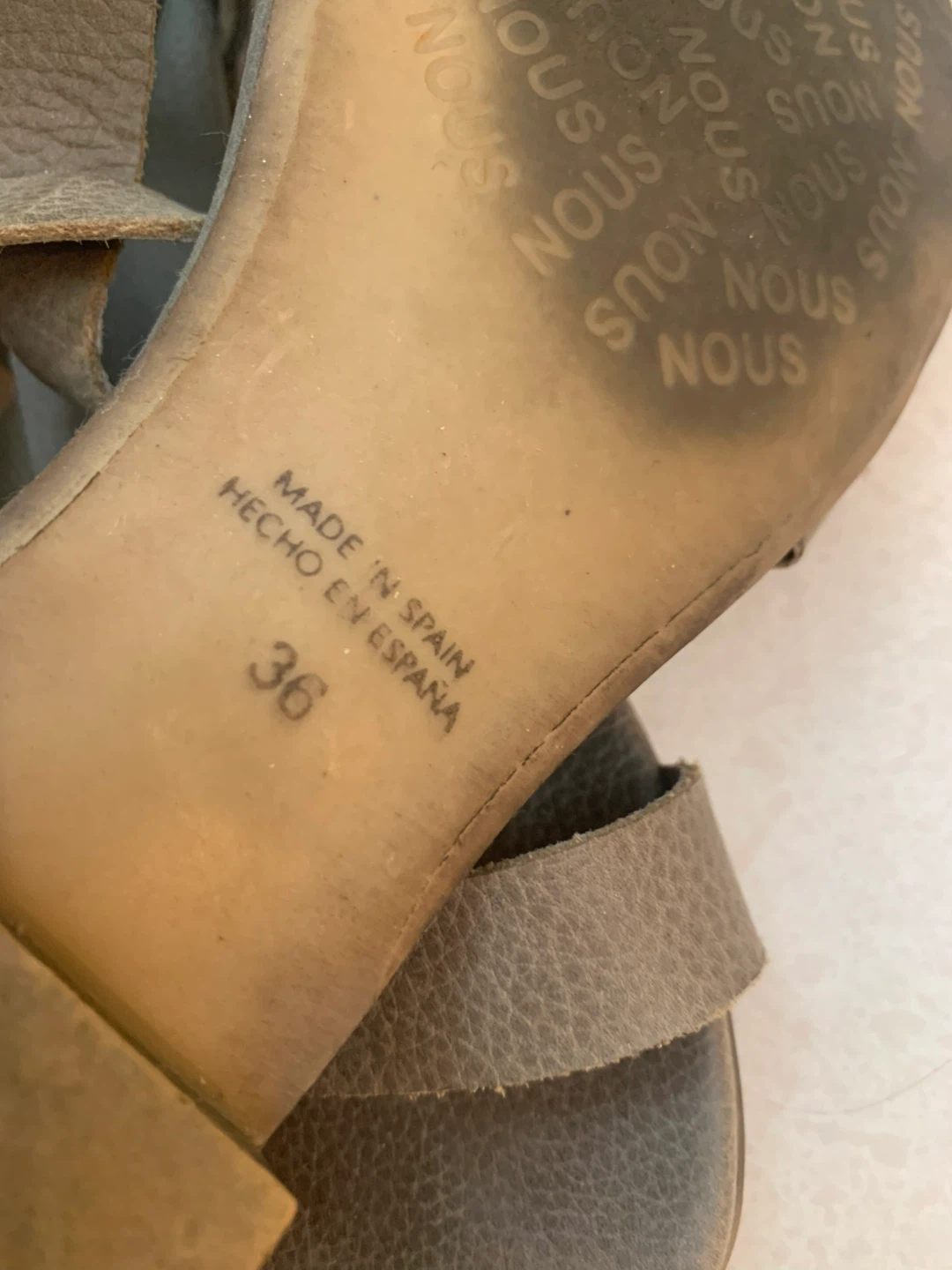Nous Shoes Grey Leather Strappy Sandals Size 36 Made in Spain - photo 4