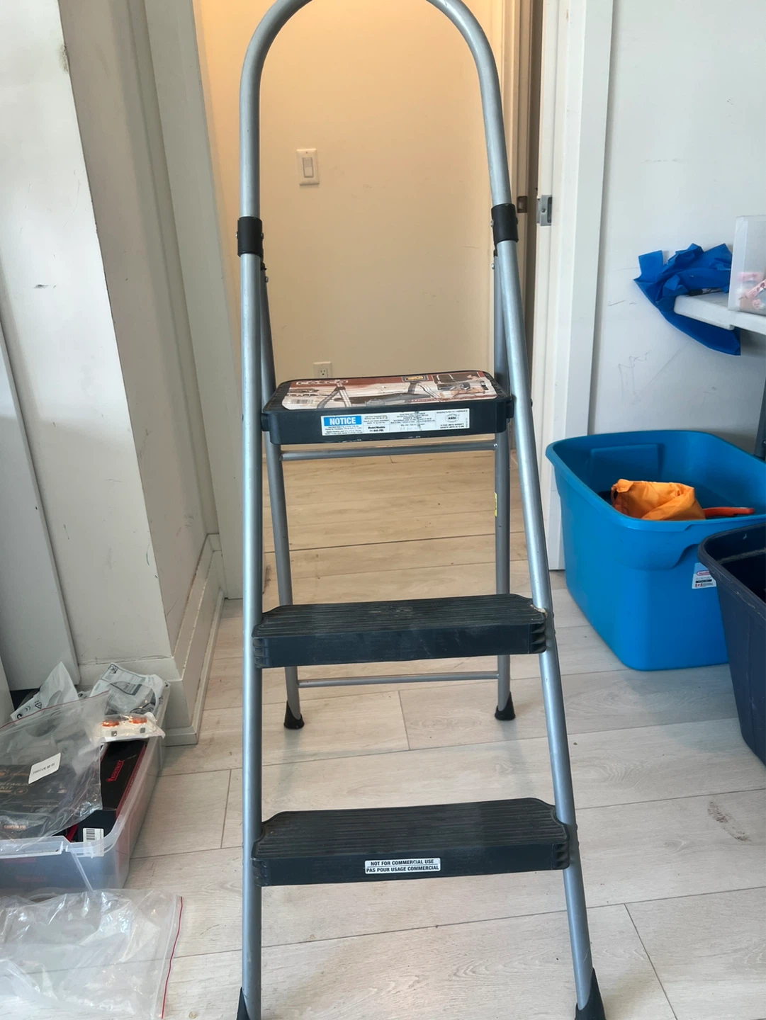 COSCO Hoopster Steel Three-Step Ladder - photo 2