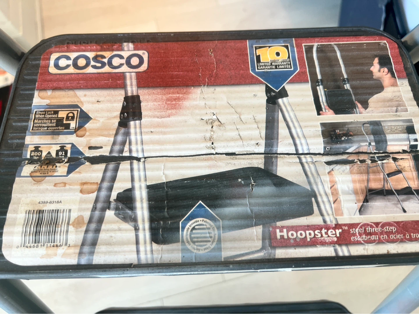 COSCO Hoopster Steel Three-Step Ladder