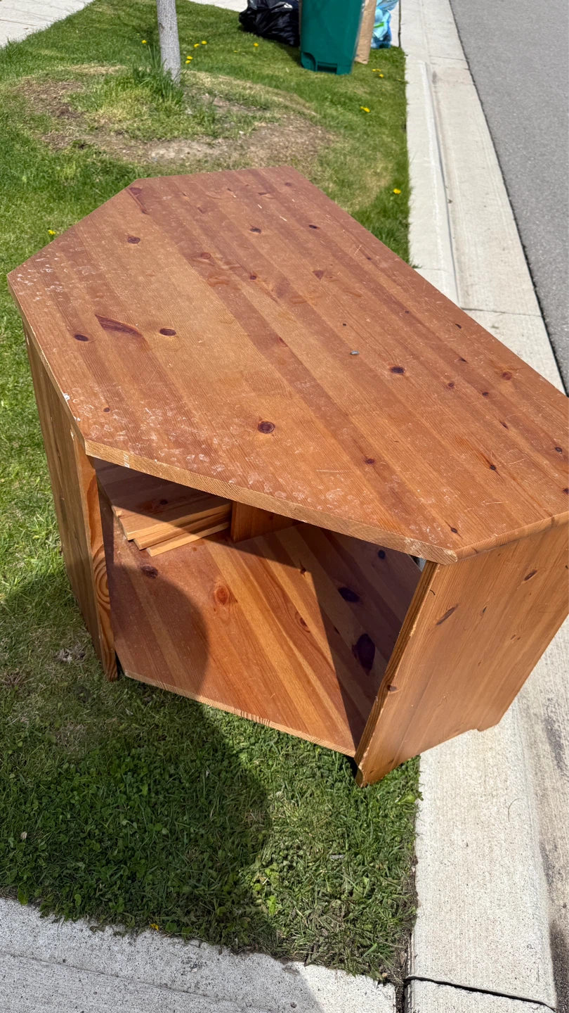 Pine Corner TV Stand - photo 2