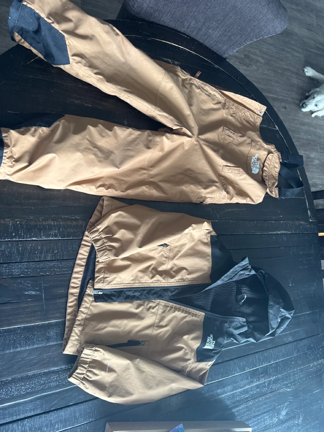 The North Face Boys Tan Ski Jacket and Bib Pants Set - photo 4
